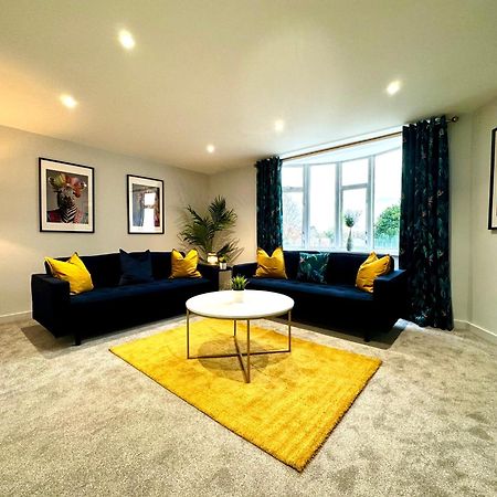 Amazing Large 3 Bedroom Apartment - Sleeps 8! Борнмут Экстерьер фото